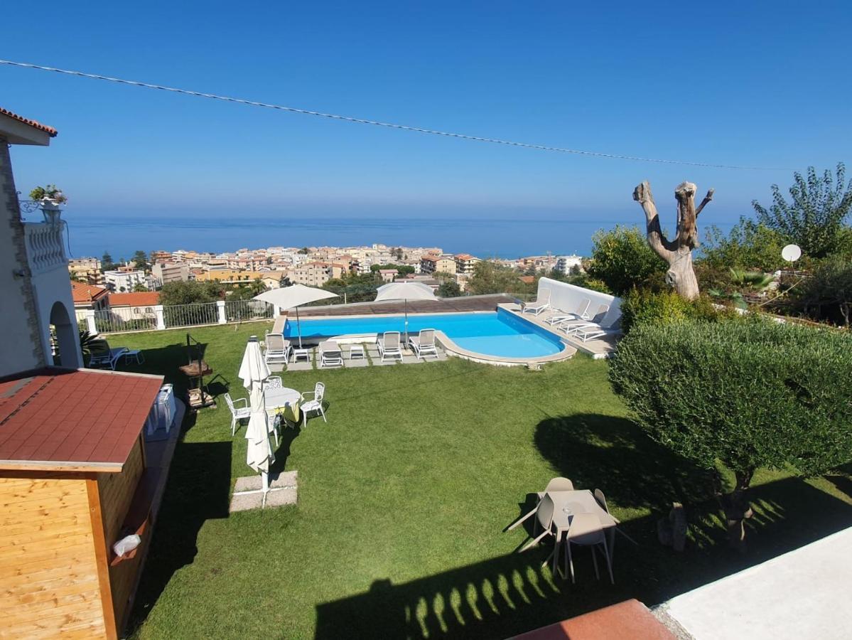 Appartamenti Borgo Panoramico N 3 Tropea Exterior foto